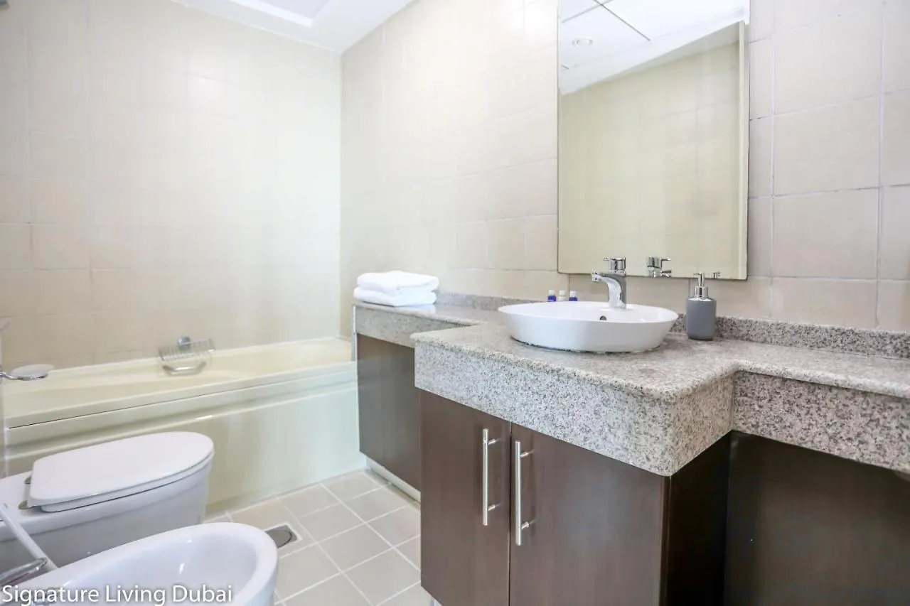 Luxury Apartment 2Bd, 65 Floor Torch, Marina, Pool 두바이