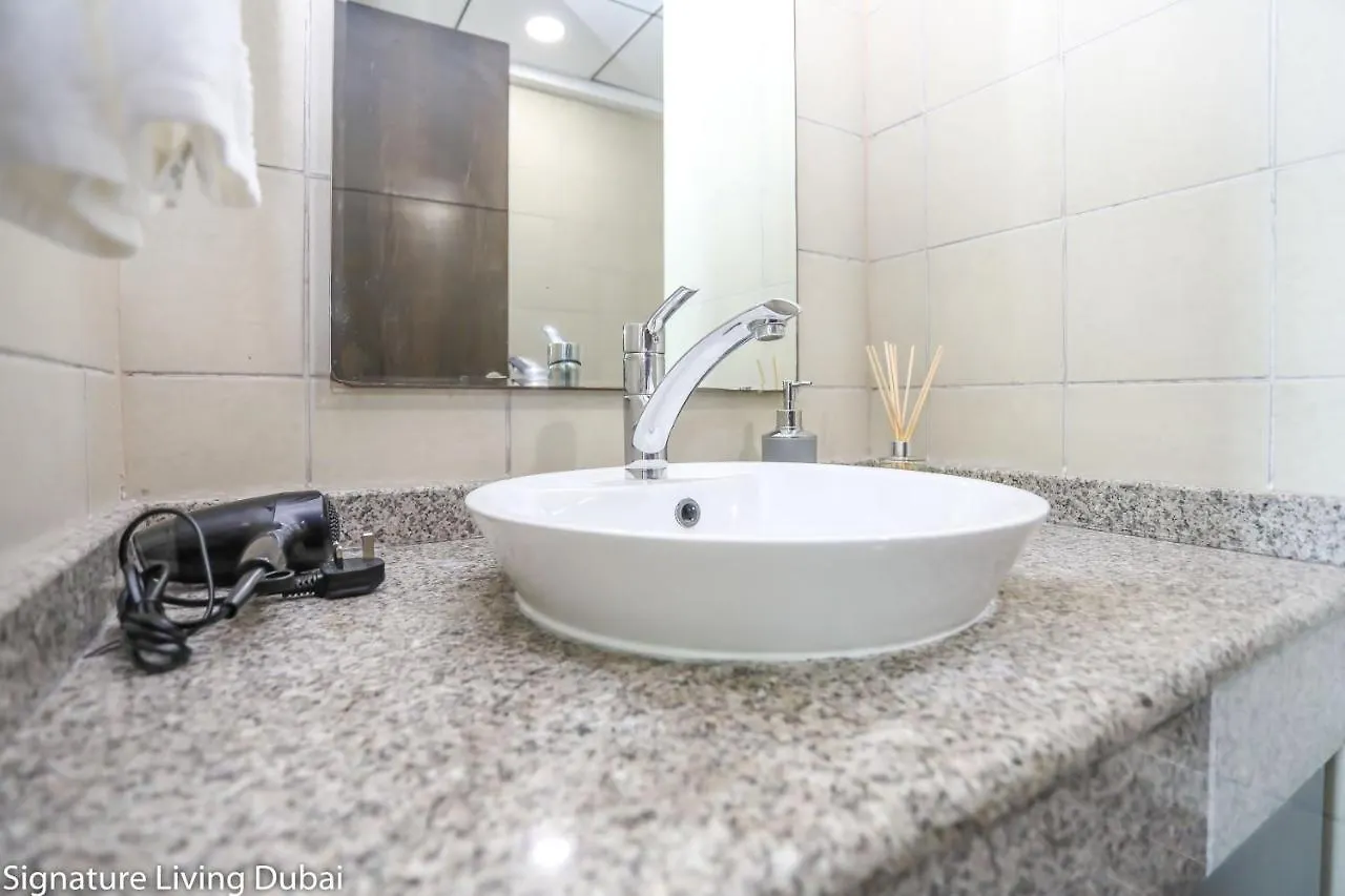 Luxury Apartment 2Bd, 65 Floor Torch, Marina, Pool 두바이 0*,  아랍에미리트